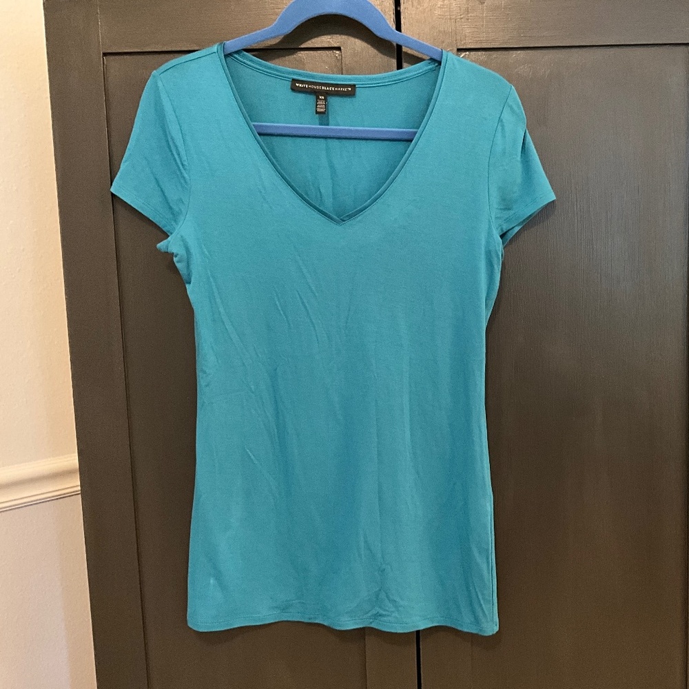 White House, Black market gorgeous comfy shirt, extra small